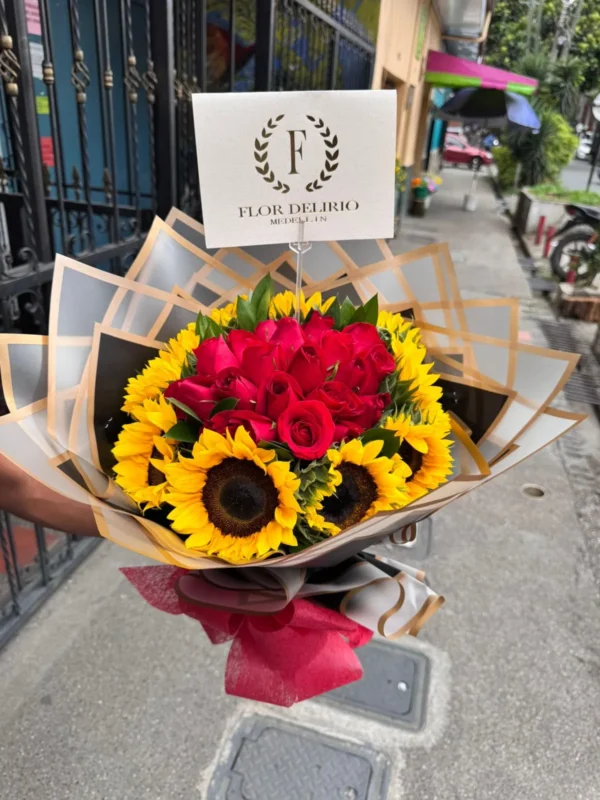 Bouquet de girasoles con rosas