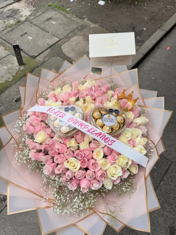 Bouquet de 200 rosas con dos cajas corazon Ferrero Rocher