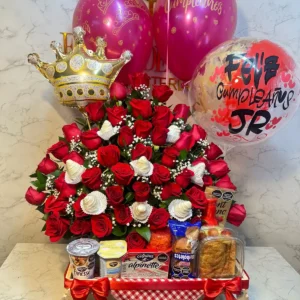 Desayuno sorpresa con rosas y globos con helio