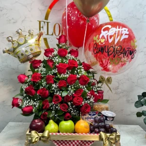 Desayuno sorpresa con rosas, frutas y globos con helio