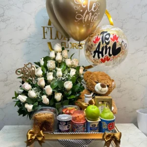 Desayuno sorpresa con rosas, peluche y globos con helio