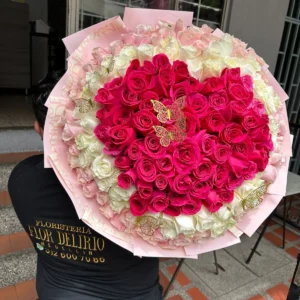 Bouquet con rosas surtidas