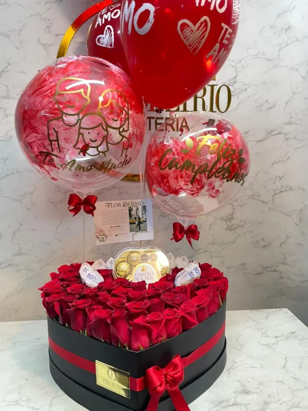 Caja corazon con rosas, caja corazon Ferrero Rocher y globos con helio