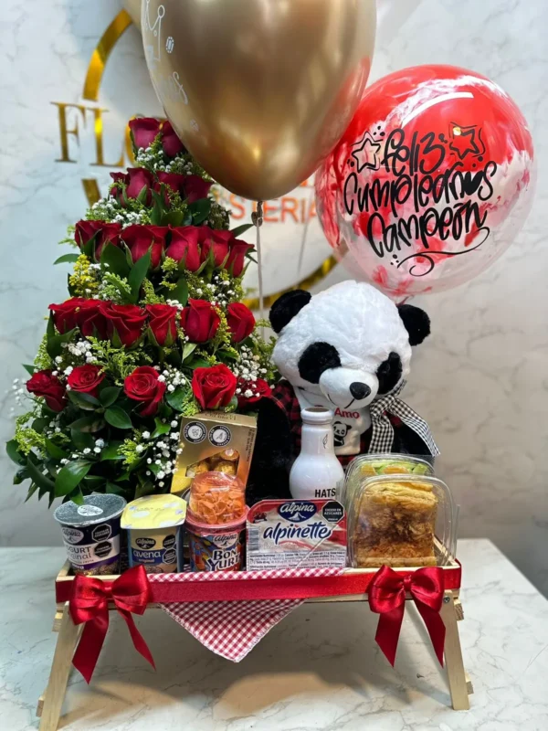 Desayuno sorpresa con rosas, globos con helio, chocolates Ferrero Rocher y peluche